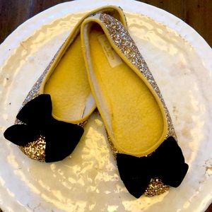 Kate Spade plush gold glitter flat.  Fur lined.